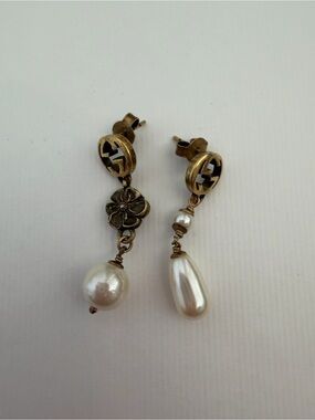 Authentic Gucci Interlocking G Mismatched Pearl Drop Earrings